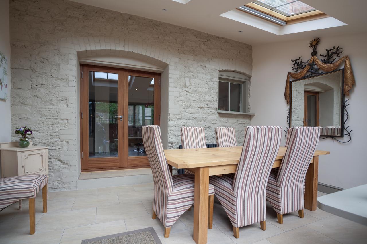 Ludlow - Linnet House - Well Presented Townhouse With Parking - Perfect Location For Exploring On Foot, Sleeps Up To 8 Guests - Hosted By Rentmyhouse Exterior photo